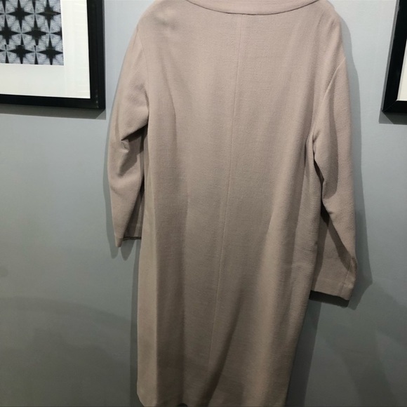 ANTONELLI Firenze beautiful lightweight wool dress. Made in Italian size 50 - Picture 4 of 7